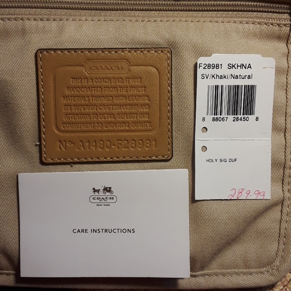 COACH Hadley Signature Duffle Handbag Tote F28981. - Picture 8 of 8